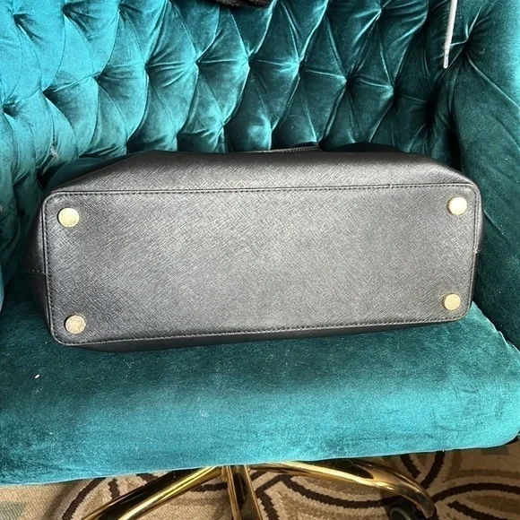 MICHAEL Kors Black Savannah Large Saffiano Leather Satchel - like new - Picture 7 of 9